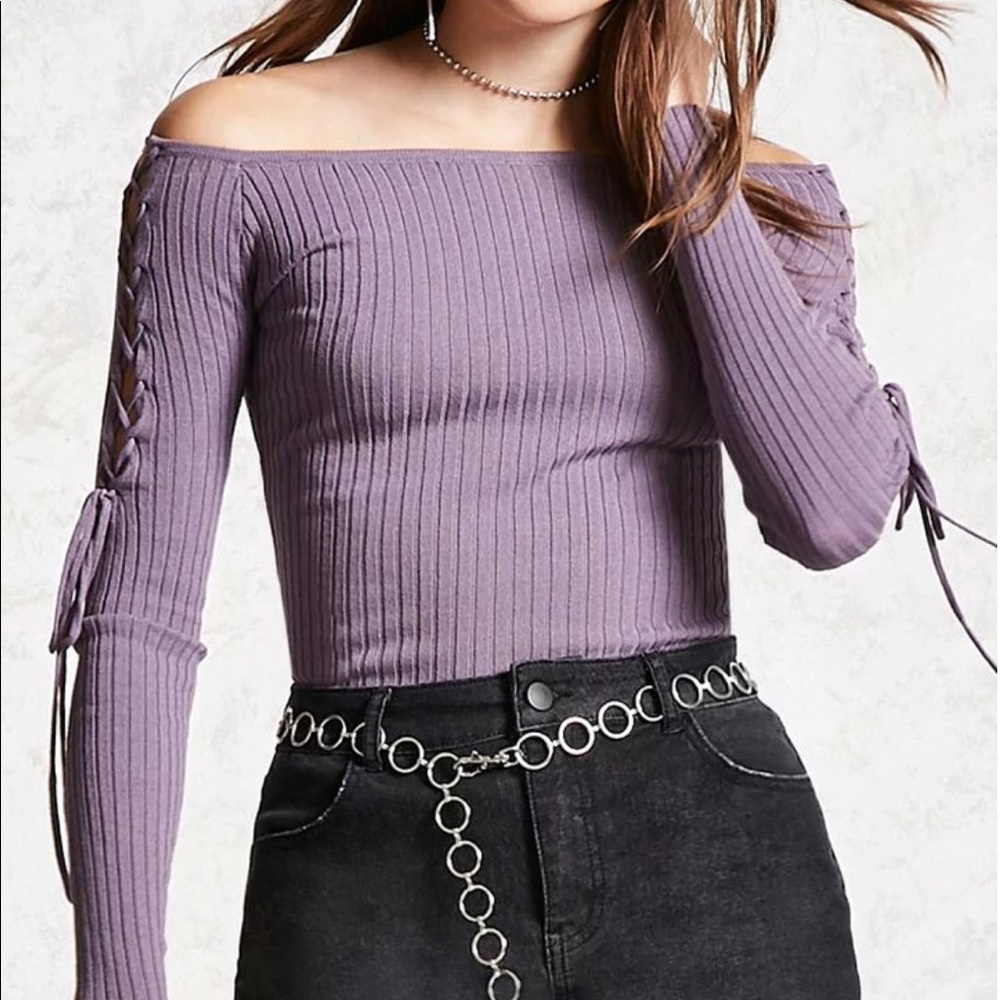 A Ribbed Knot Top